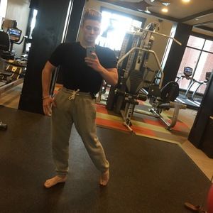 Meet your Posher, Cole